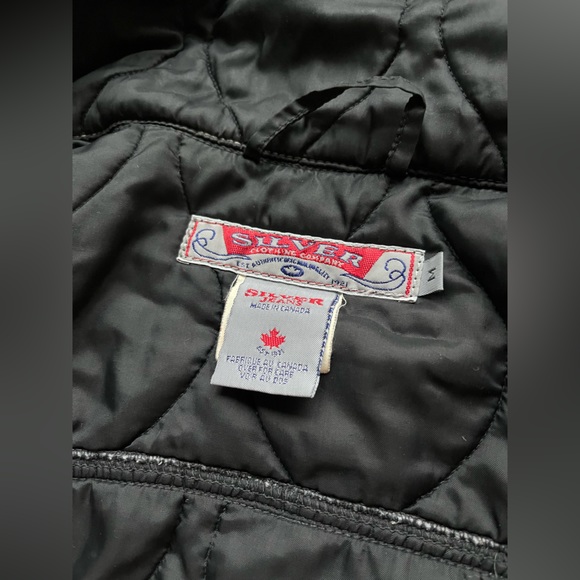 “Silver Jeans” Quilted Cropped Zip Vest - Picture 2 of 8